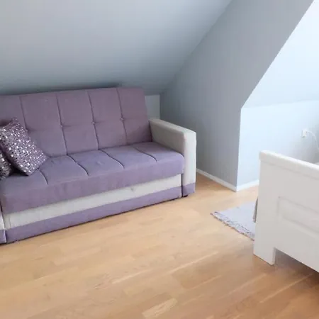 Bajkowy & Dwupoziomowy Krzesany Apartman